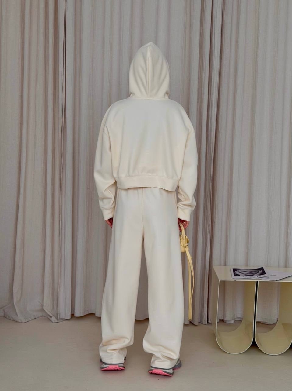 женский костюм,костюм молочный,костюм спортивный женский,спортивный костюм