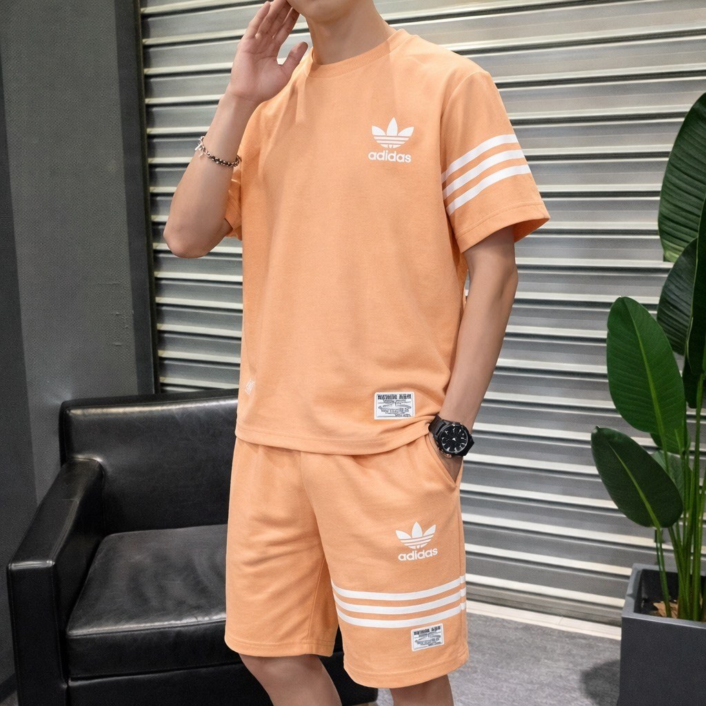 костюмы спортивный adidas,спортивный костюм летний с шортами и футболкой,спортивный костюм adidas мужской,мужской спортивный костюм с шортами и футболкой,спортивные костюм мужские с шортами