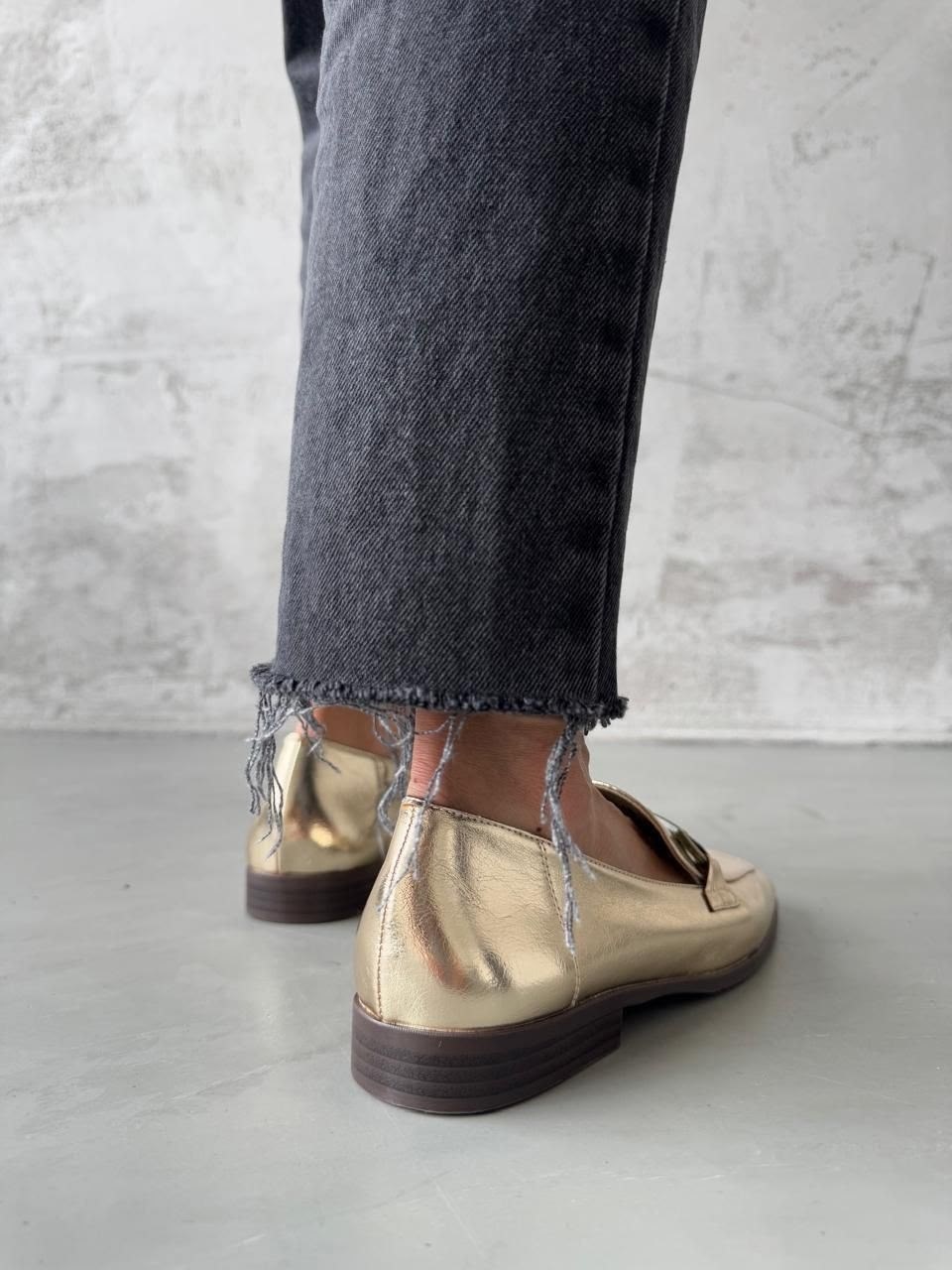 лоферы женские,модные лоферы,лоферы туфли,массивные лоферы,золотистые лоферы