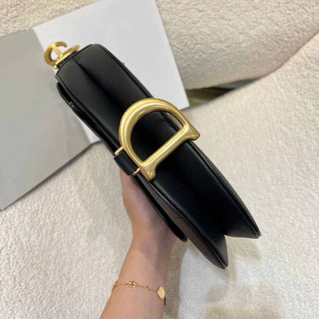 женская сумка dior saddle,сумка dior,dior saddle,dior saddle bag,сумка dior седло
