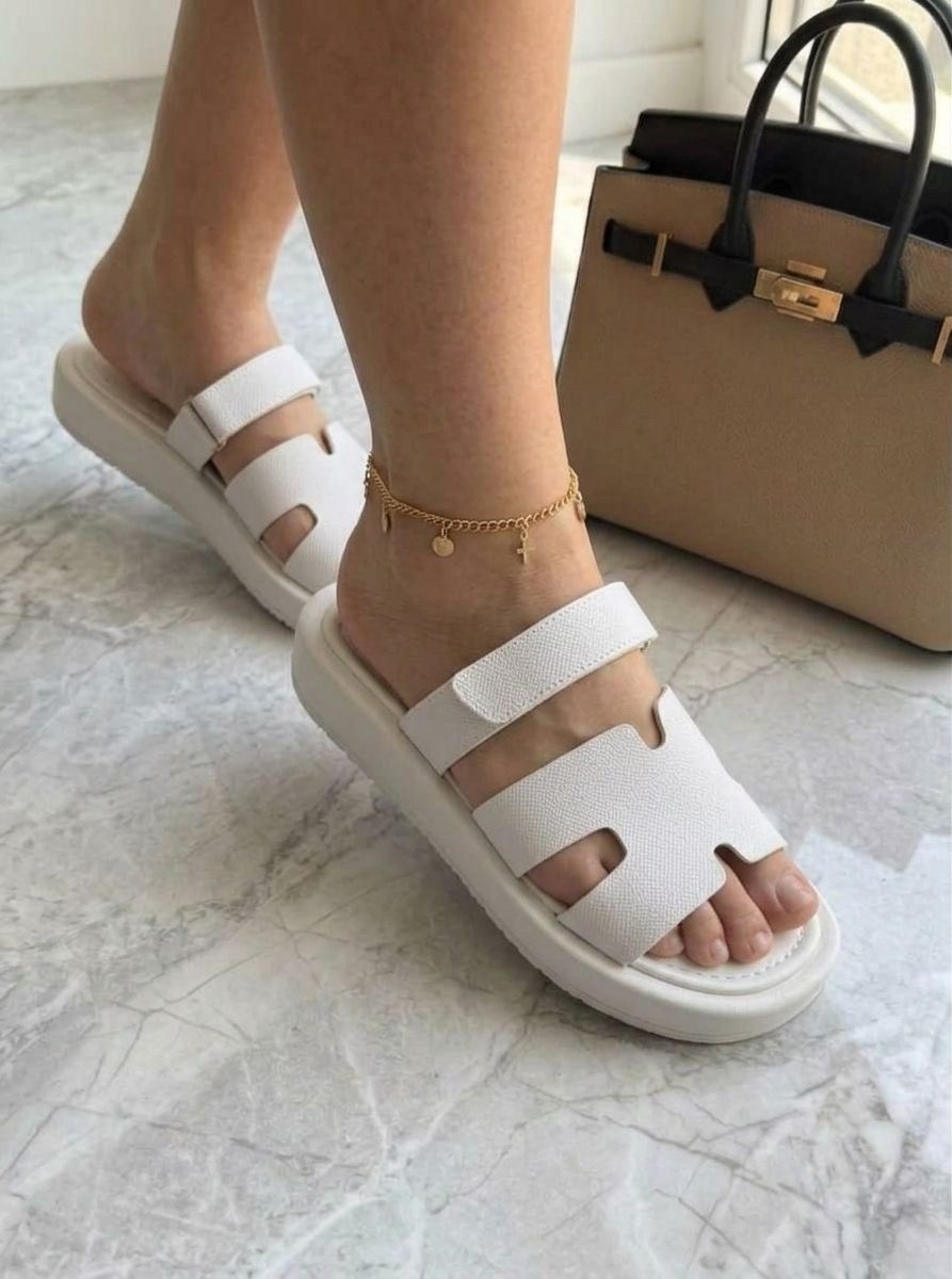 женские шлепанцы,сандалии hermes,женские сандалии,шлепки гермес белые,летние босоножки