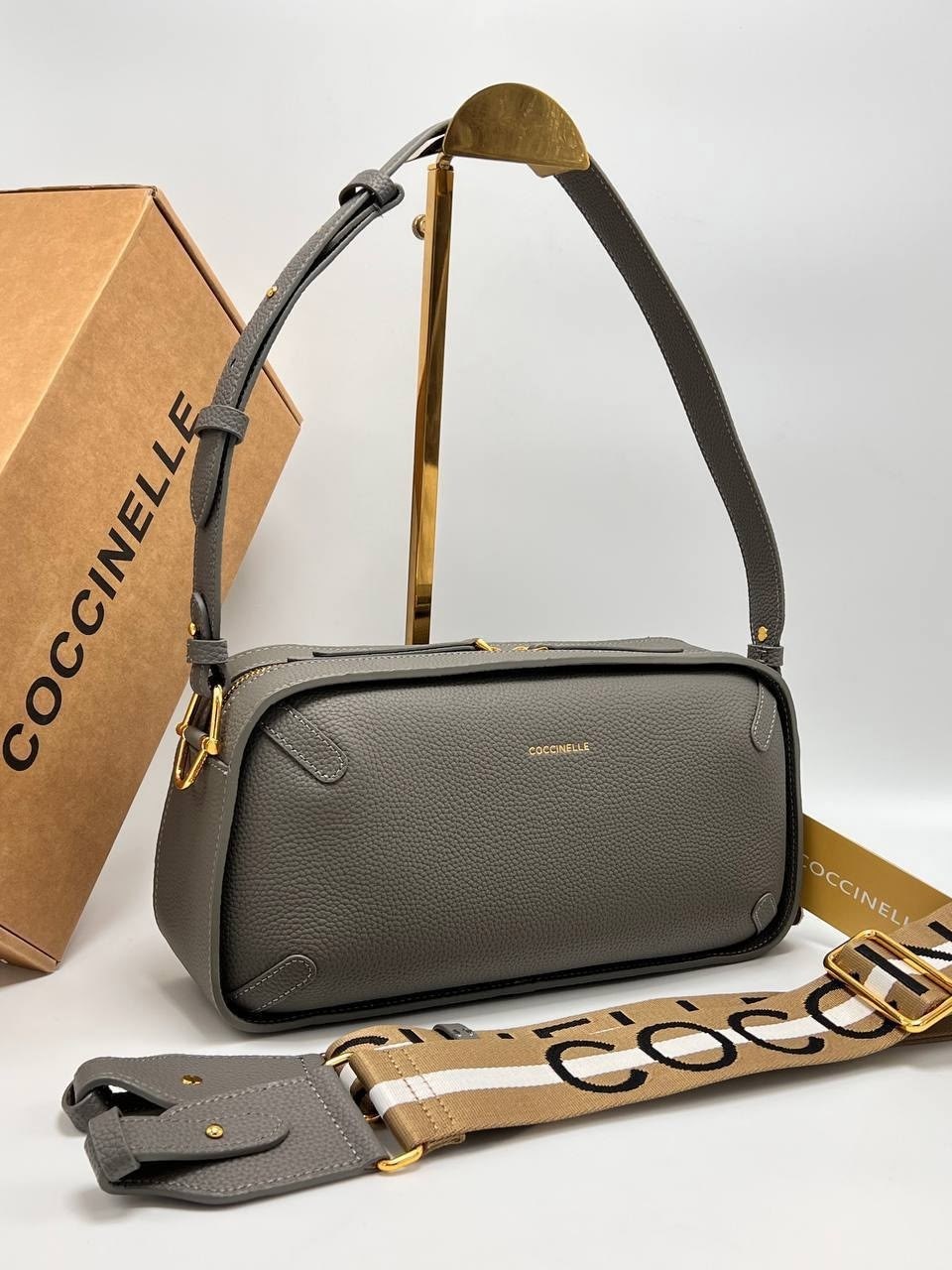 сумка coccinelle,сумка женская coccinelle,coccinelle сумка кросс-боди,сумка coccinelle lea цвет коричневый,coccinelle сумка кросс-боди на плечо beat soft