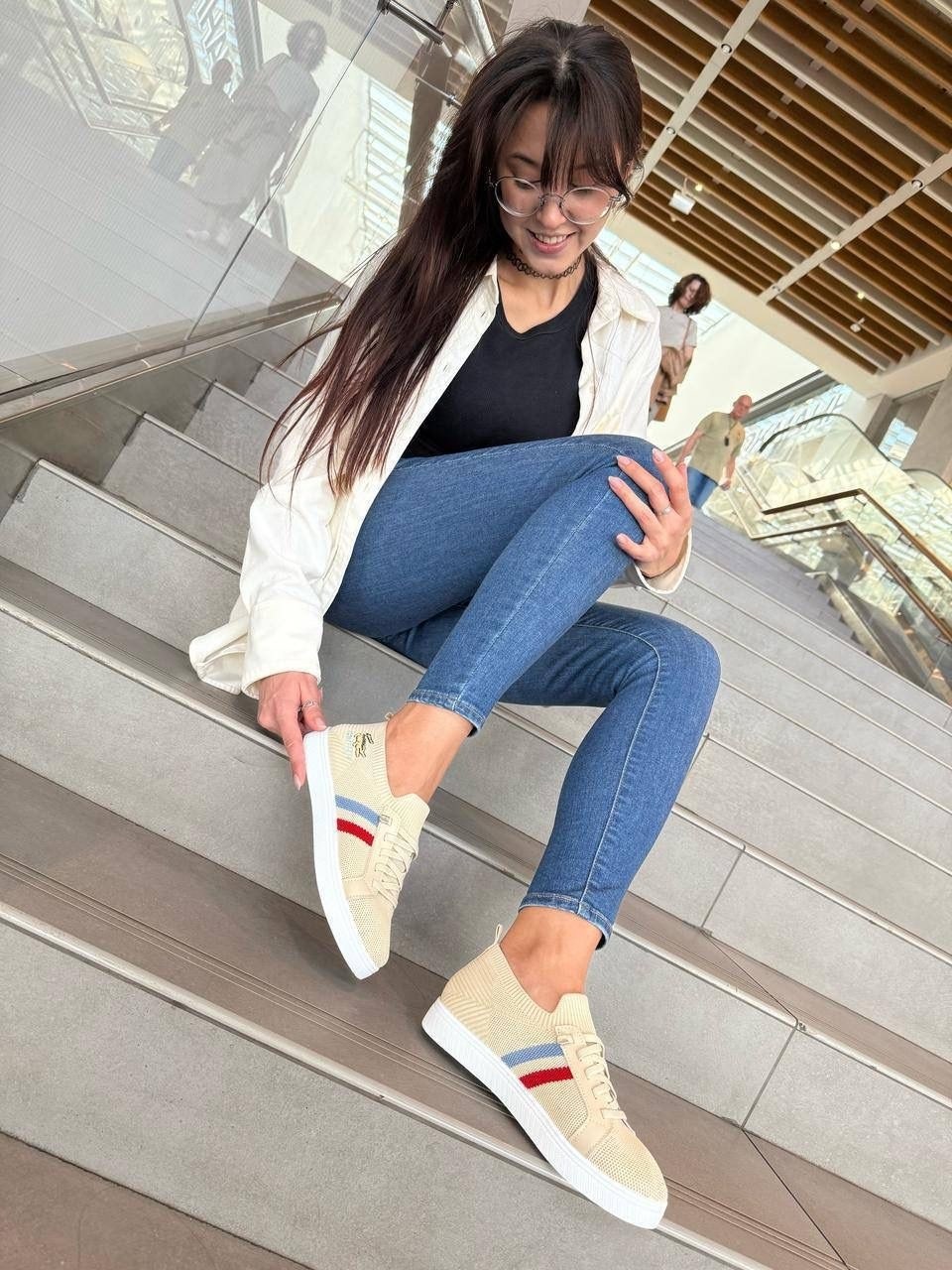 ,повседневные кроссовки,модные кроссовки,спортивная ,повседневная