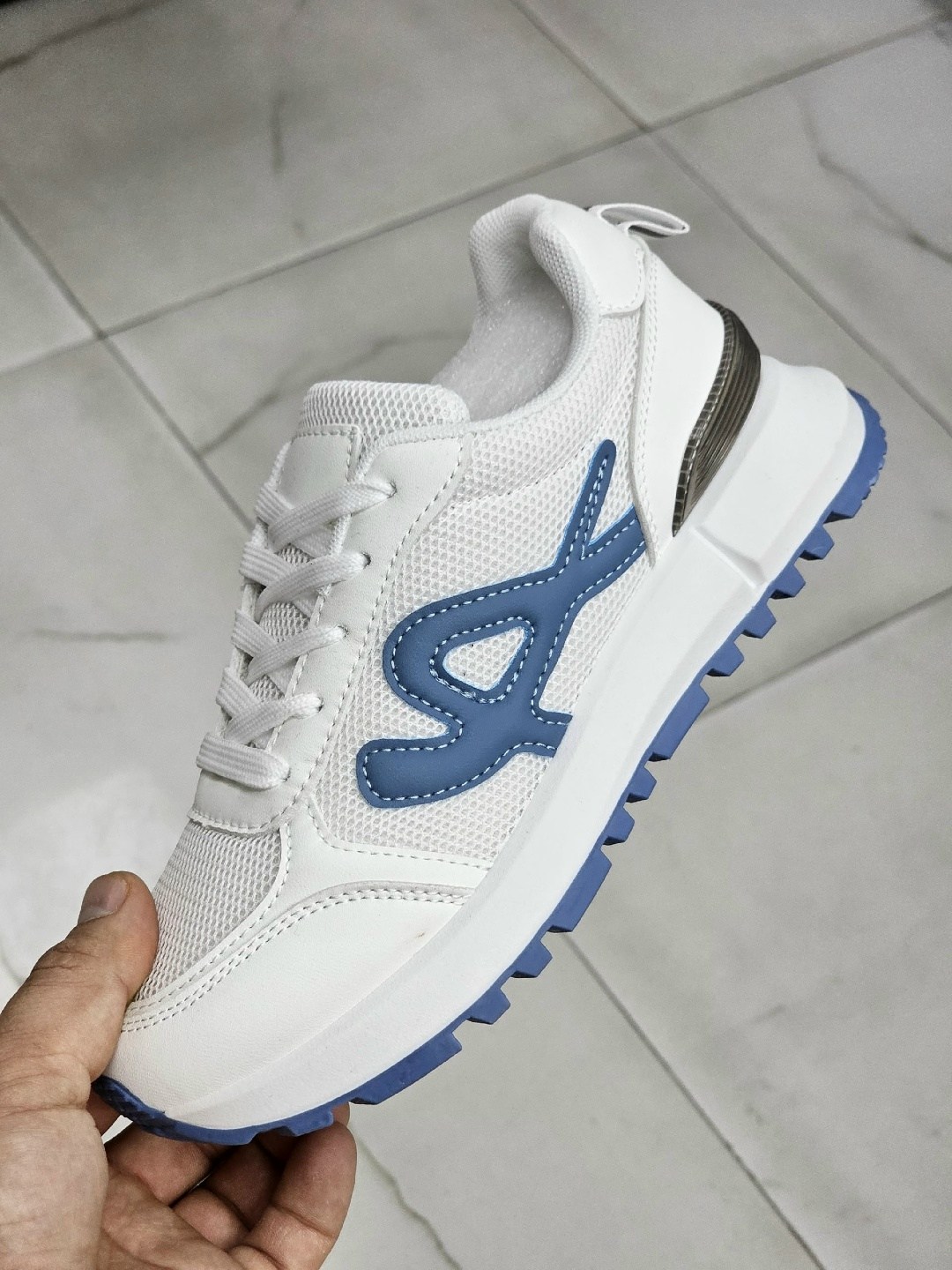 кроссовки женскиe,кроссовки для женщин,,кроссовки модные,кроссовки эко