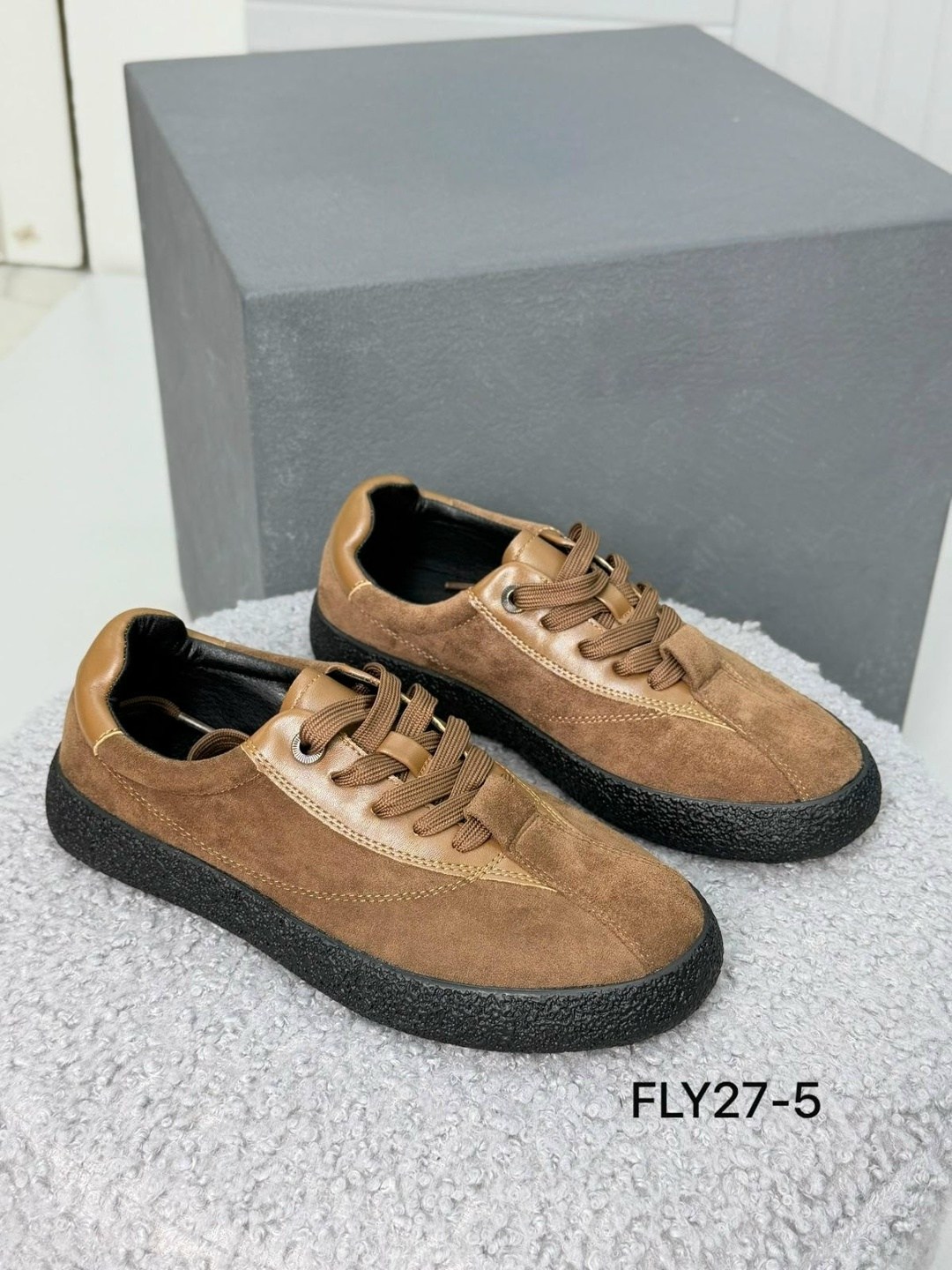 замшевые кроссовки,черные замшевые кроссовки женские,кроссовки женские замшевые,черные кроссовки,замшевые кроссы