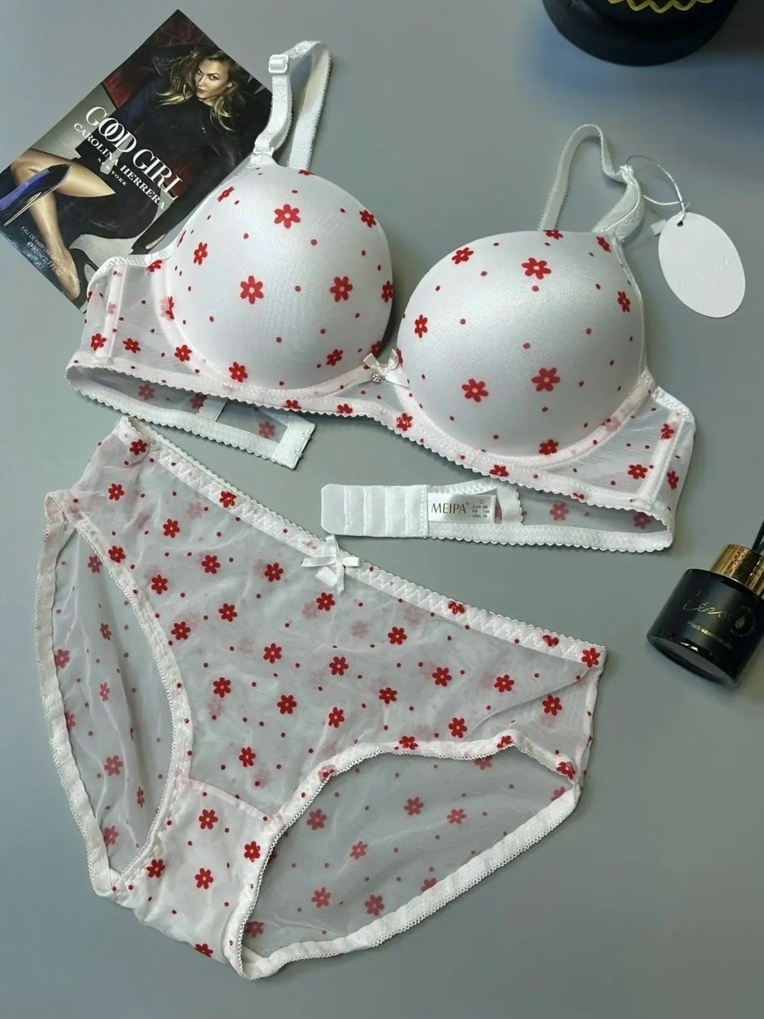комплект нижнего белья,белье нижнее,комплект нижнего белья женский,женское нижнее белье,белье женское