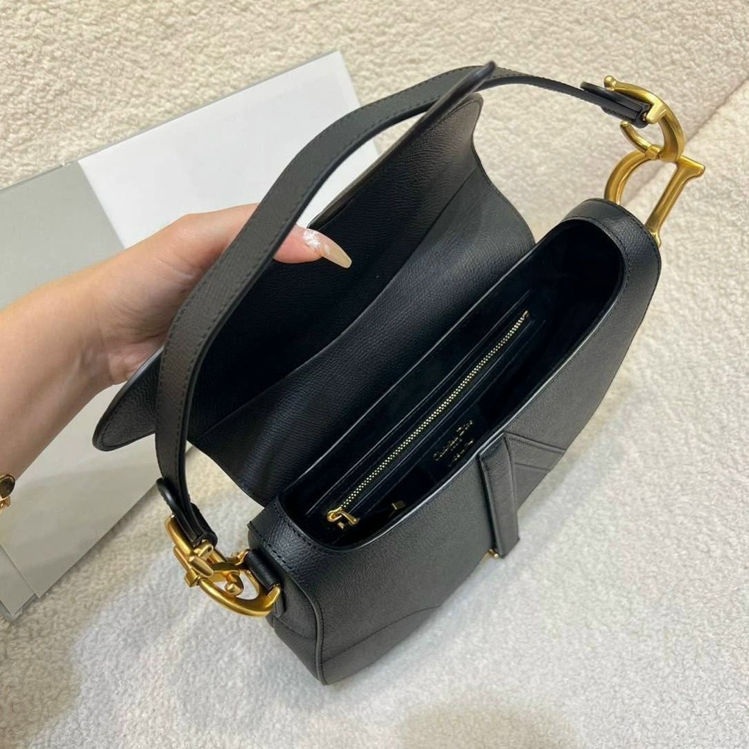 женская сумка dior saddle,сумка dior,dior saddle,dior saddle bag,сумка dior седло