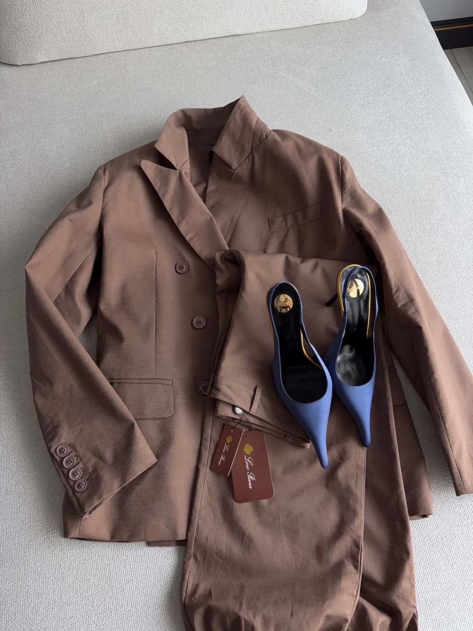 брючный костюм,деловой костюм,стильные наряды,костюм