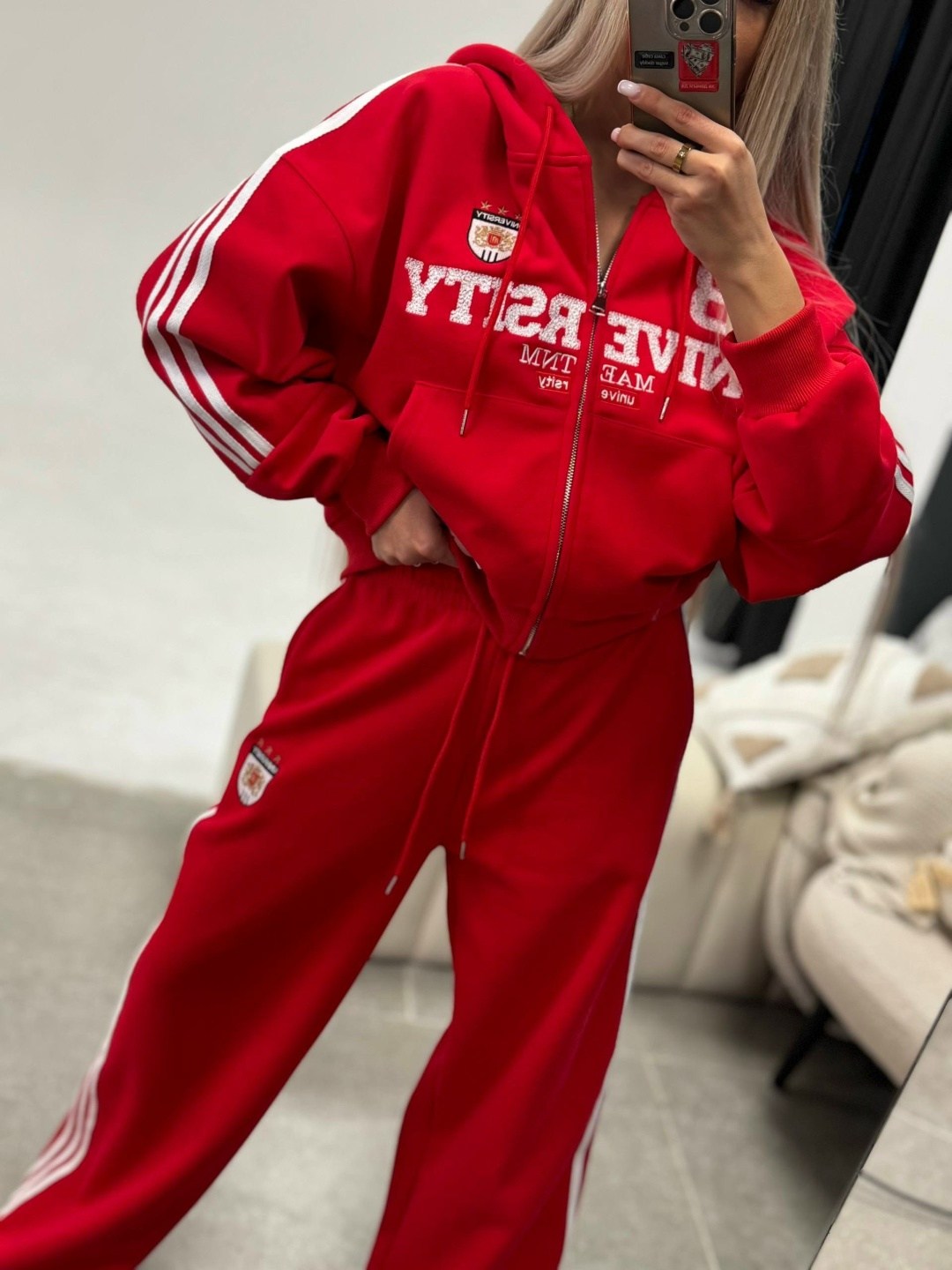 loro piana женский красный костюм,спортивный костюм женский,костюм спортивный,женский красный костюм miu miu,красные спортивные костюмы