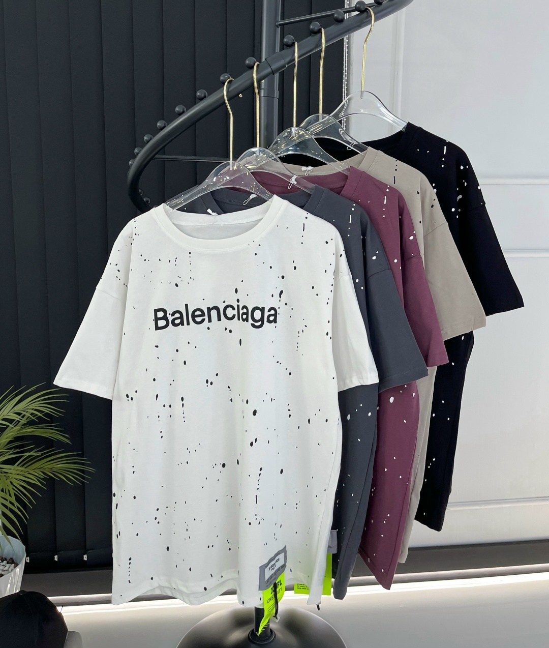 мужская футболка balenciaga,футболка balenciaga,футболка со стразами,женская футболка,баленсиага футболка