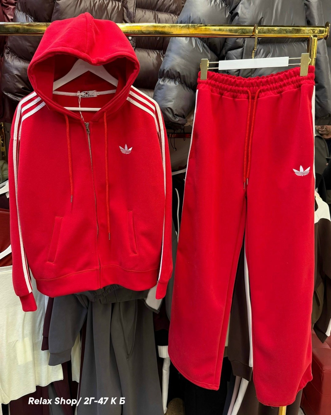 спортивный костюм adidas,костюм адидас красный,спортивный костюм adidas originals,адидас спортивный костюм,костюм спортивный