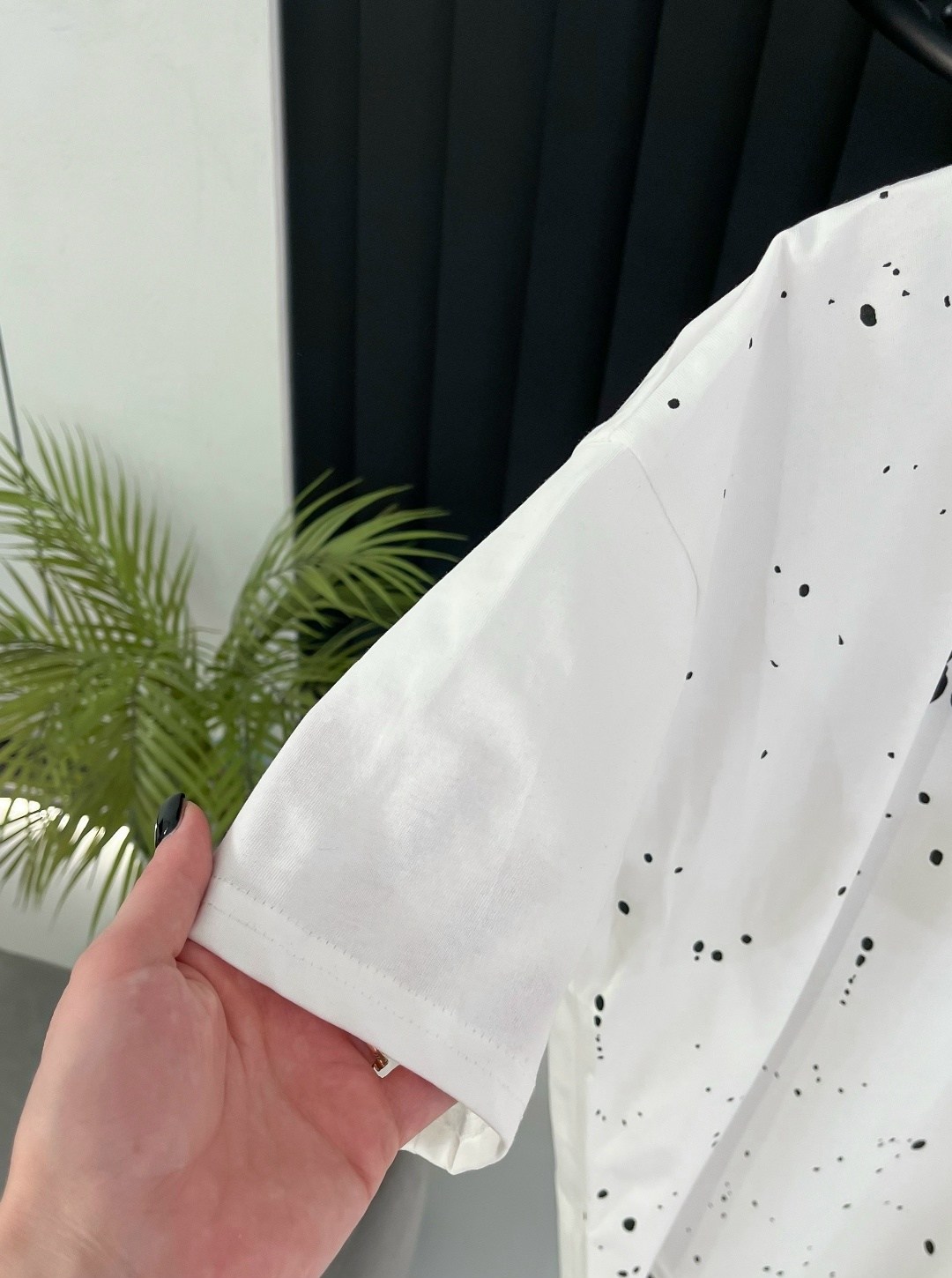 мужская футболка balenciaga,футболка balenciaga,футболка со стразами,женская футболка,баленсиага футболка