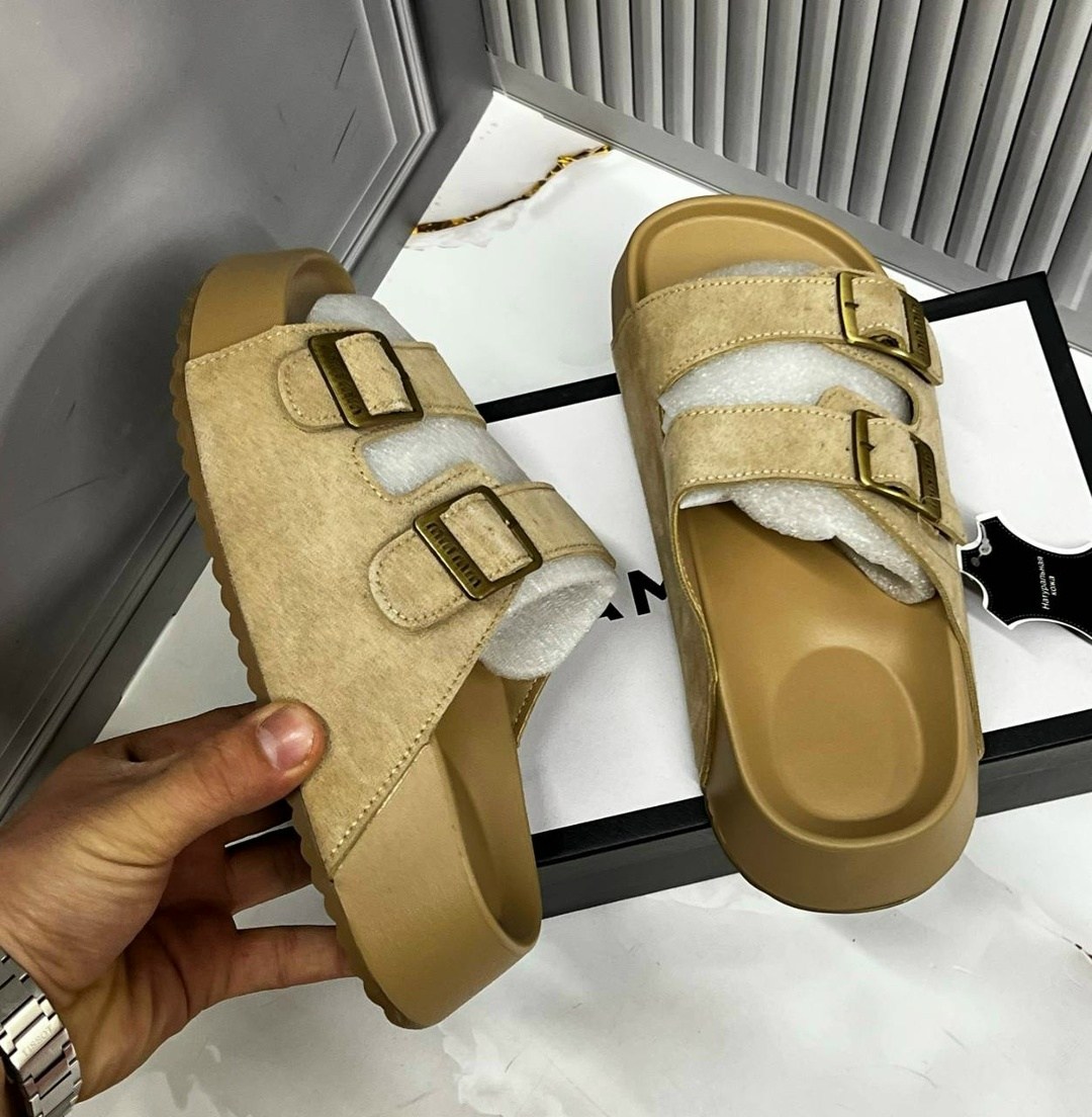 ,шлепанцы женские,модные шлепанцы,женские сандалии,сандалии