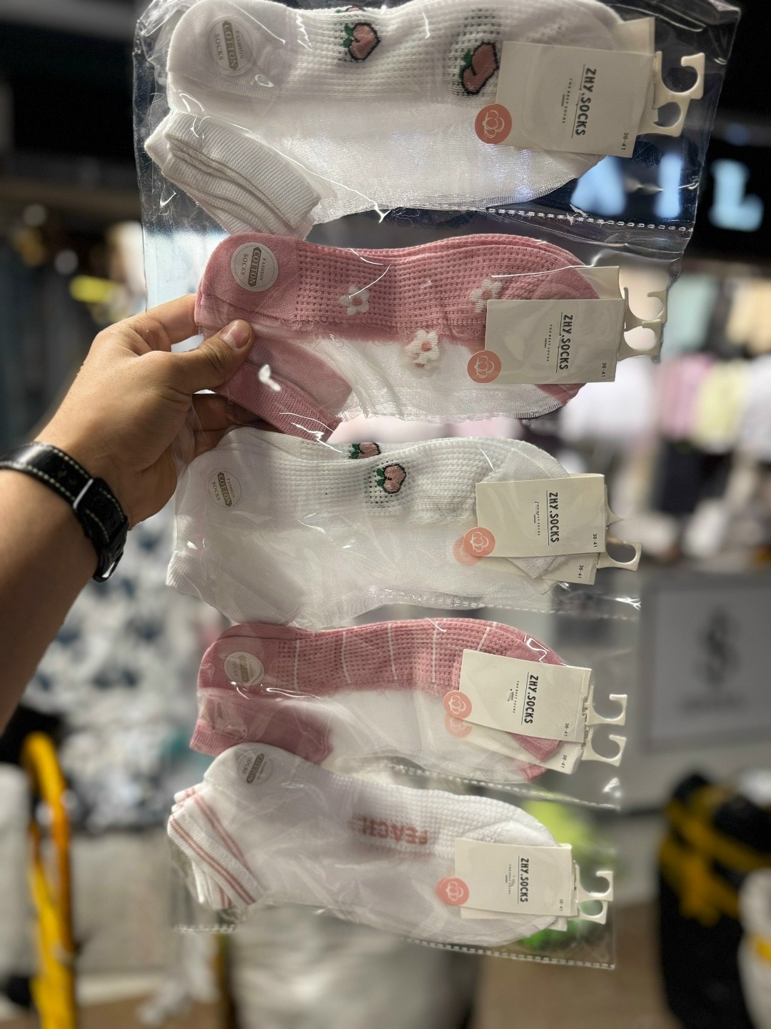 шахматные носки,модные носки,носки в клетку,длинные носки,дизайнерские носки