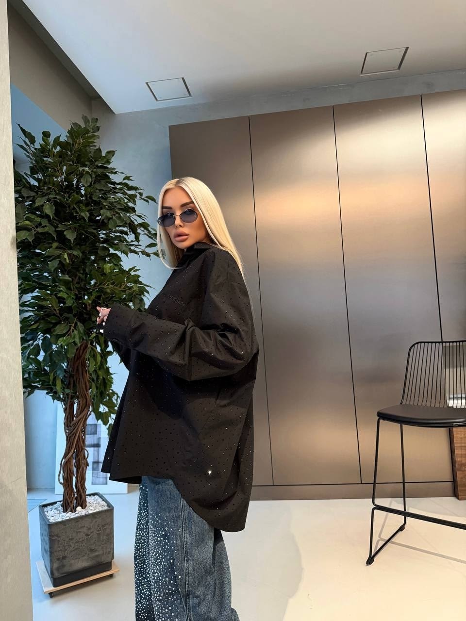 стиль оверсайз,оверсайз,джинсы оверсайз,белая рубашка оверсайз