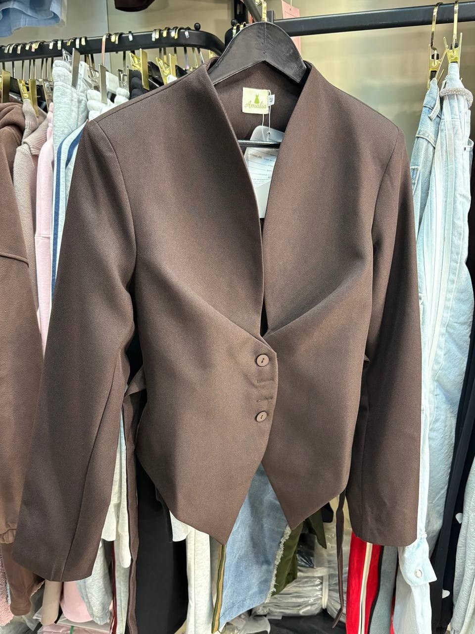 пиджак розовый,женские жакеты,пиджак женский,пиджак короткий,женский пиджак с открытой спиной розовый