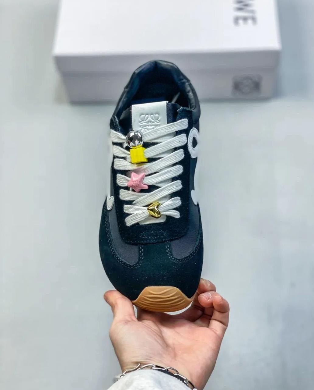 кроссовки,кроссовки loewe,кроссовки женскиe,низкие кроссовки,спортивная