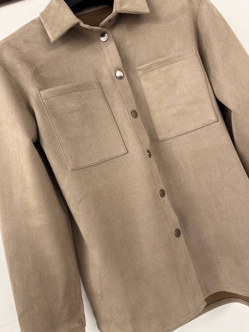 рубашка вельветовая темно-бежевого оттенка,бежевая рубашка,рубашка вельветовая песочного оттенка,вельветовая рубашка,флисовая рубашка