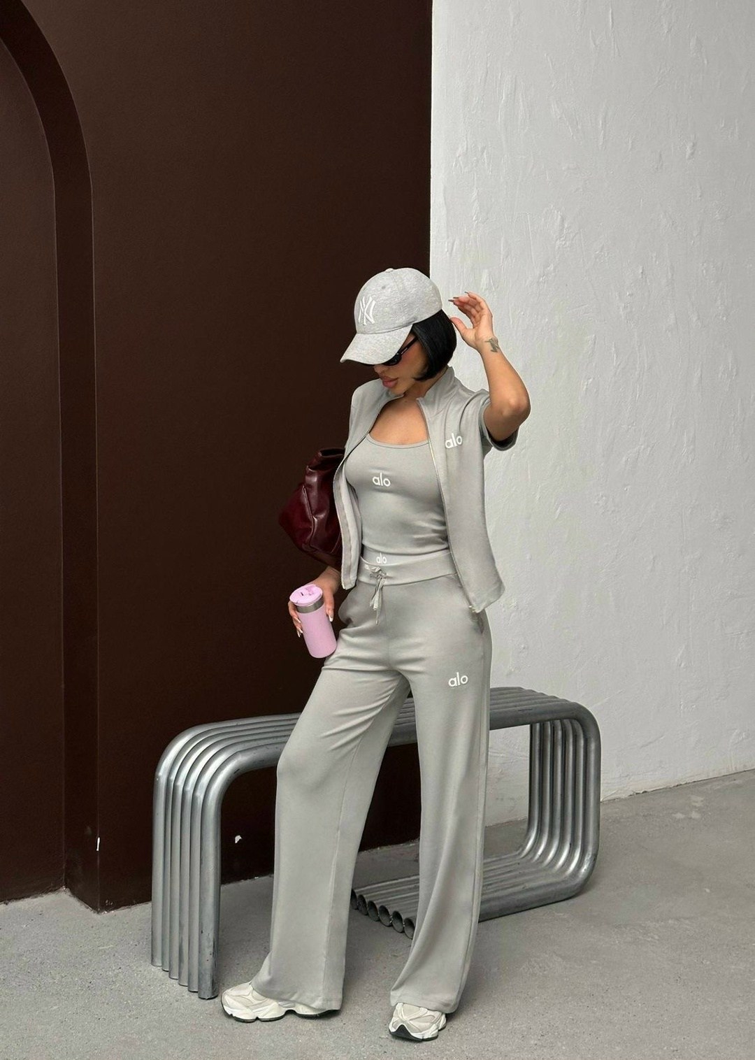 костюм женский спортивный,женские костюмы,костюм стильный,одежда для женщин,спортивный костюм