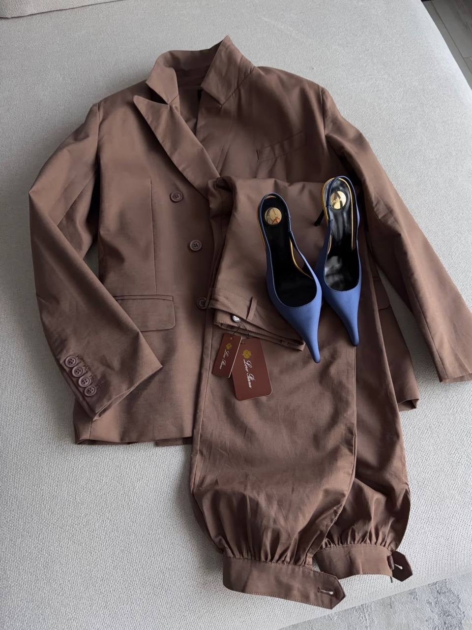 брючный костюм,деловой костюм,стильные наряды,костюм