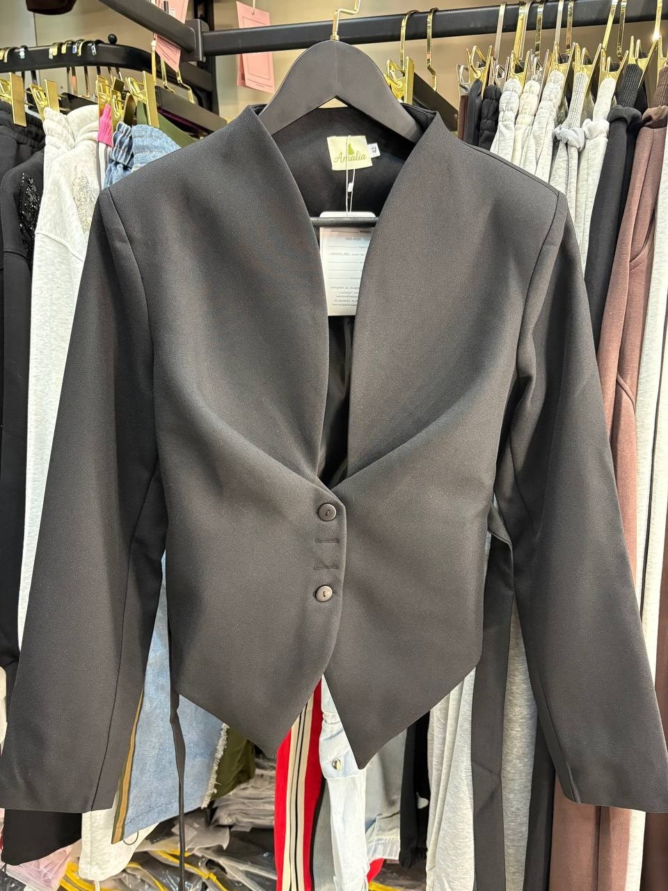 пиджак розовый,женские жакеты,пиджак женский,пиджак короткий,женский пиджак с открытой спиной розовый