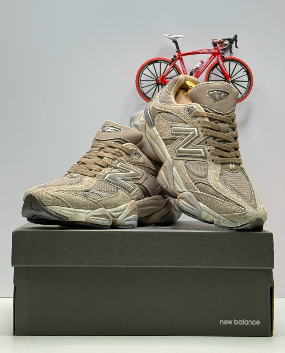 кроссовки new balance 9060,кроссовки мужские new balance 9060,кроссовки new balance,кроссовки нью беланс 9060,кроссовки люкс