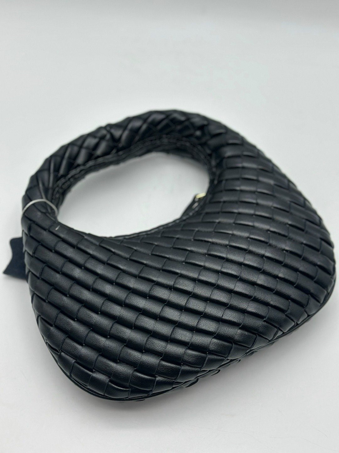 bottega veneta сумка,сумка женская bottega veneta,боттега венета сумка,сумка хобо боттега,bottega veneta bag