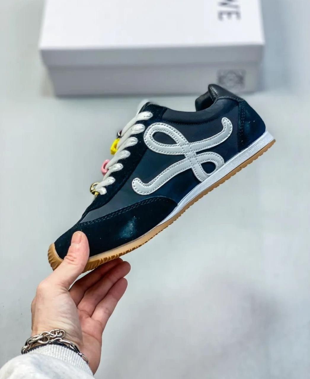 кроссовки,кроссовки loewe,кроссовки женскиe,низкие кроссовки,спортивная