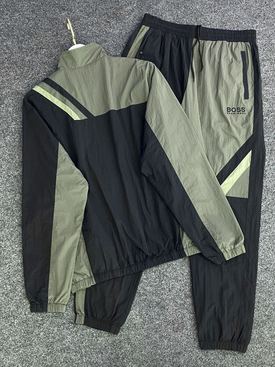 спортивный костюм hugo boss,спортивный костюм boss,мужской спортивный костюм,спортивный костюм,повседневный спортивный костюм