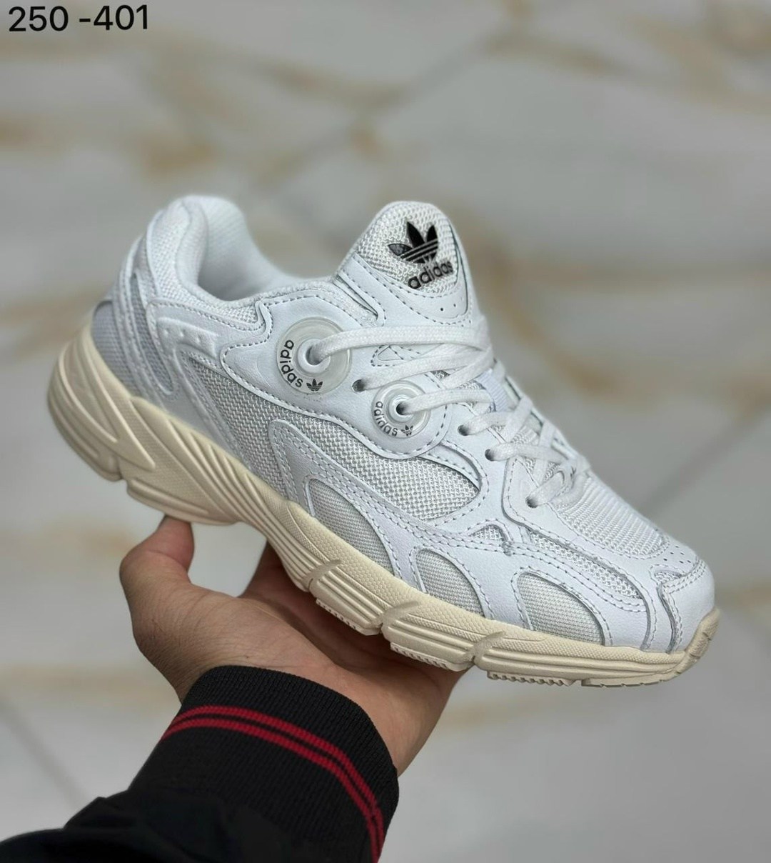 кроссовки женские adidas astir,кроссовки женские adidas,кроссовки adidas,adidas originals кроссовки,кроссовки