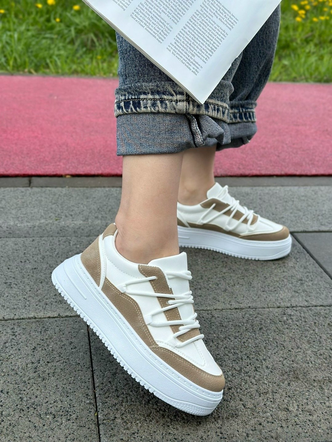 ,кеды женски, женская,кроссовки женские,бежевые кроссовки