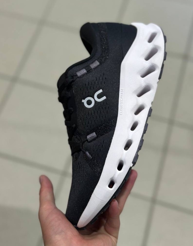 кроссовки on cloudwander waterproof,черные водонепроницаемые кроссовки cloudwander on,кроссовки,кроссовки cloudwander waterproof 1 on,водонепроницаемые кроссовки