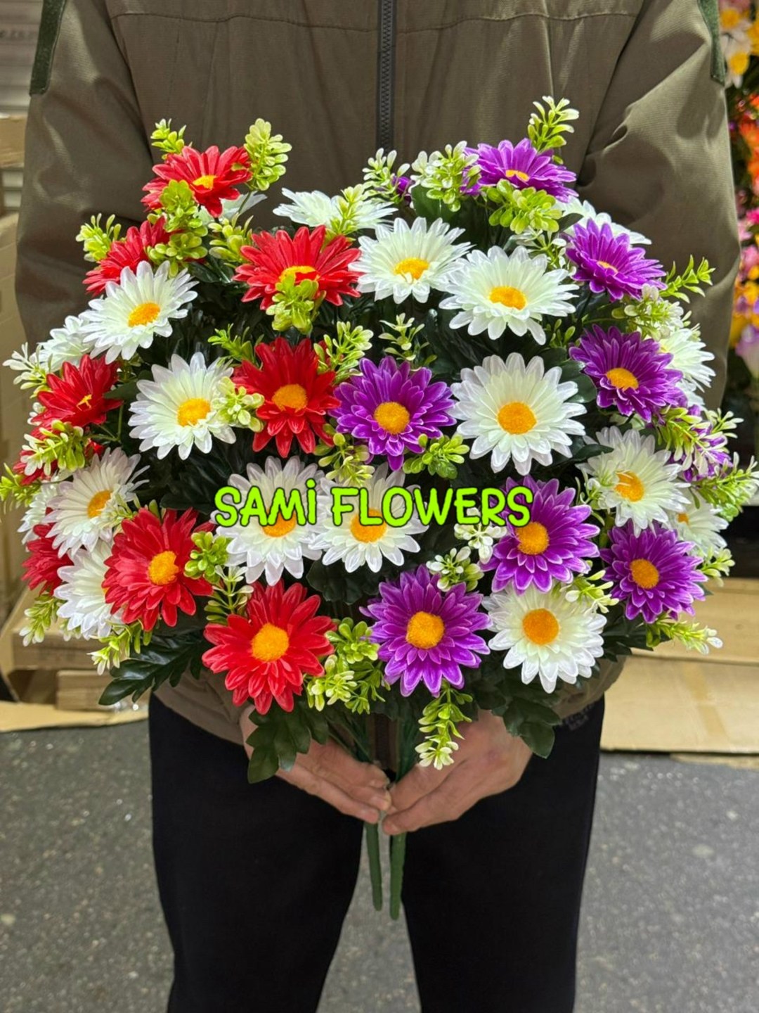 цветок искусственная,букет,цветами,букет ромашек,корзина ритуальная из искусственных цветов "герберы виолет"