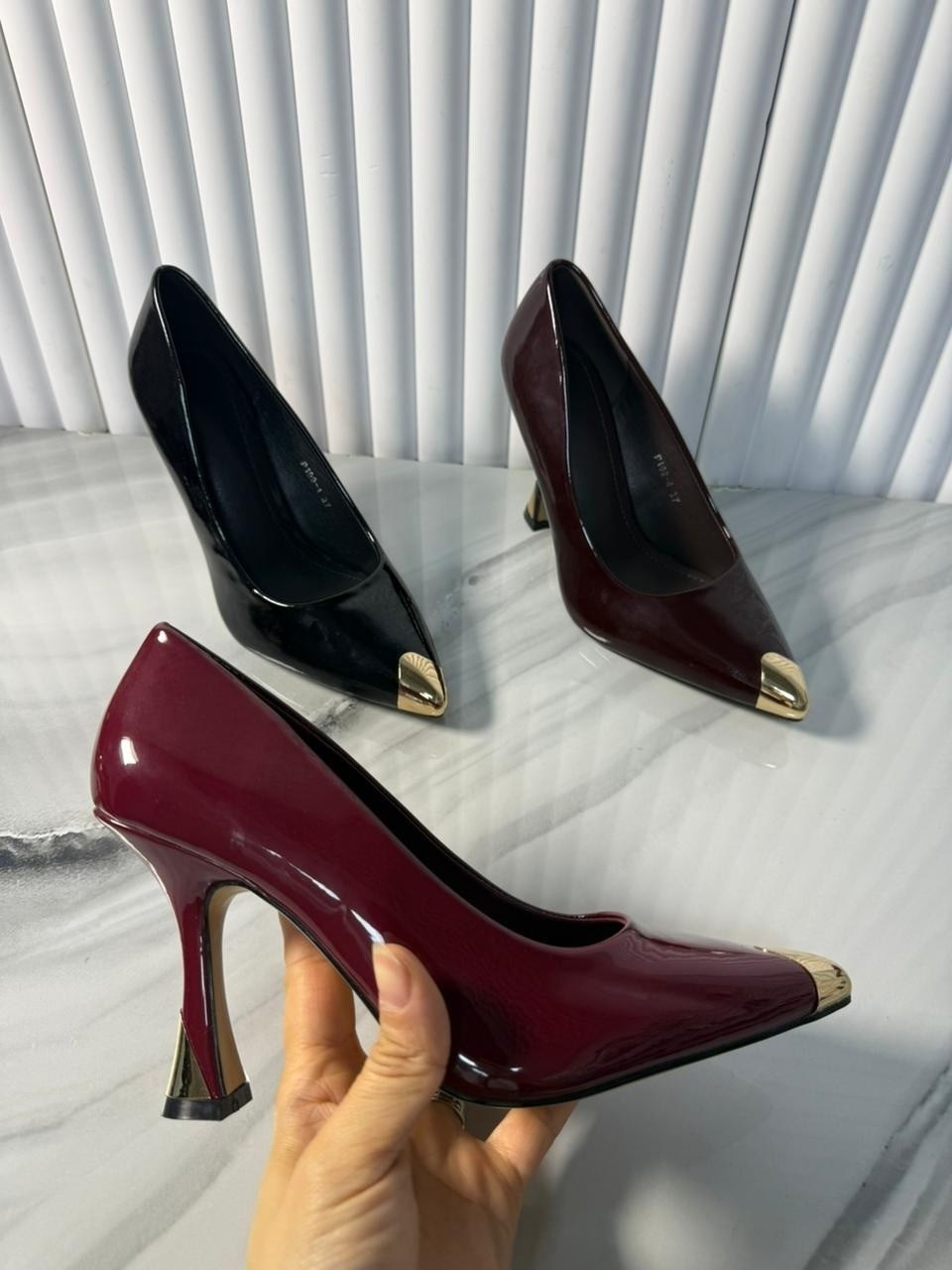 ,туфли женские,туфли с металлическим каблуком,бордовые туфли,женская