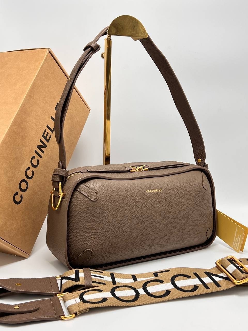 сумка coccinelle,сумка женская coccinelle,coccinelle сумка кросс-боди,сумка coccinelle lea цвет коричневый,coccinelle сумка кросс-боди на плечо beat soft