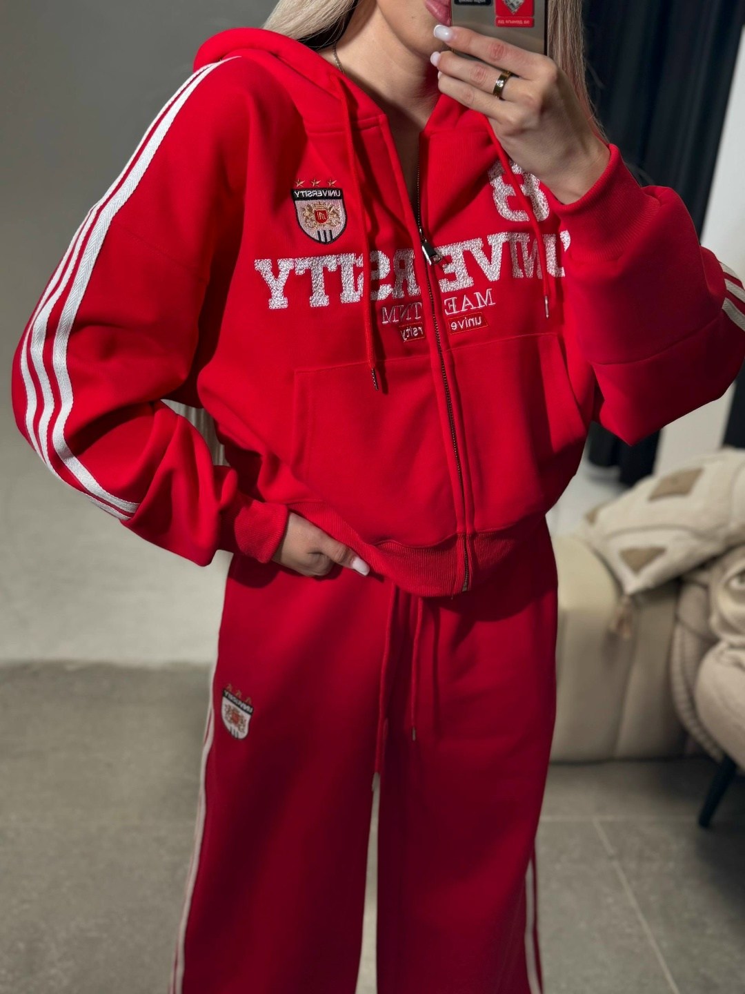 loro piana женский красный костюм,спортивный костюм женский,костюм спортивный,женский красный костюм miu miu,красные спортивные костюмы