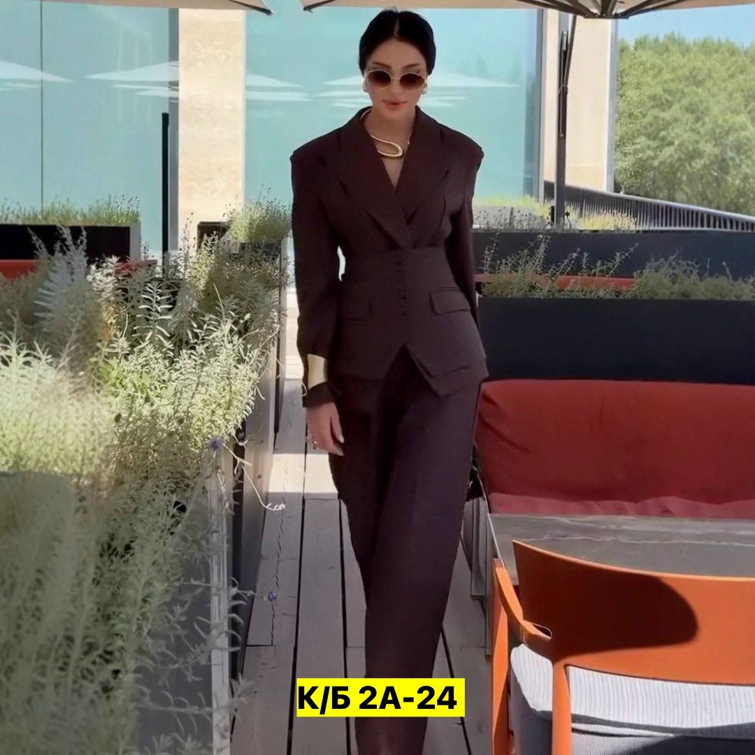 брючный костюм,костюм-тройка в классическом стиле,брючный костюм женский,женский костюм,стильный женский костюм