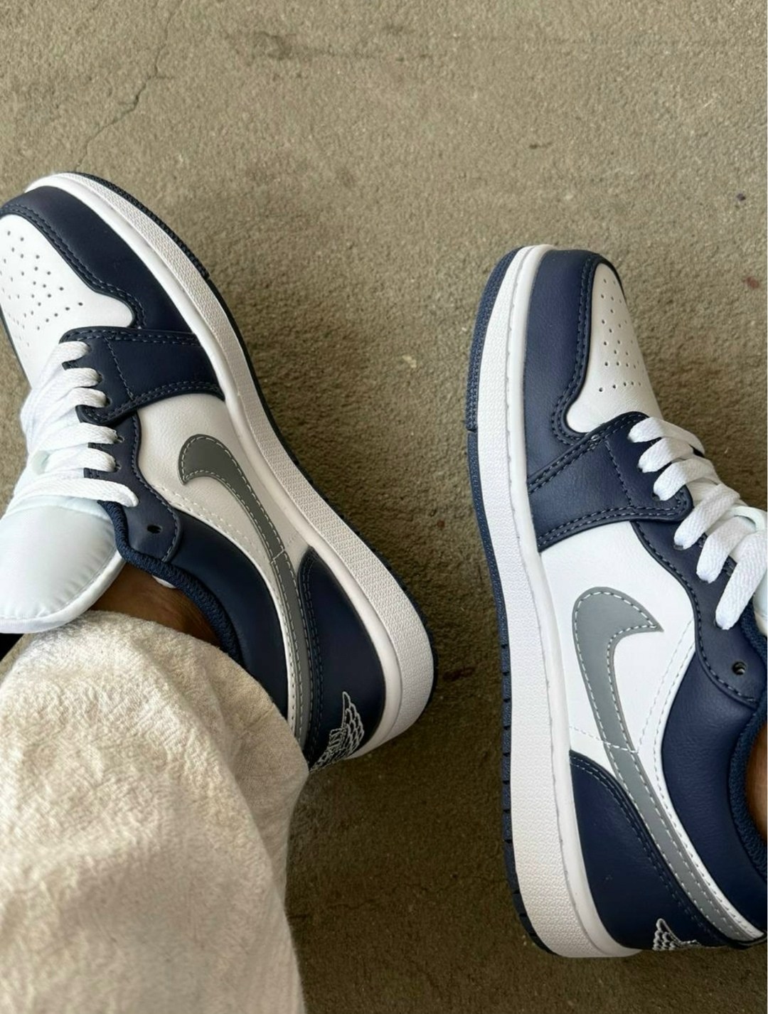 кроссовки кожа, женская,кроссовки,air jordan 1 low marina blue, кроссовки