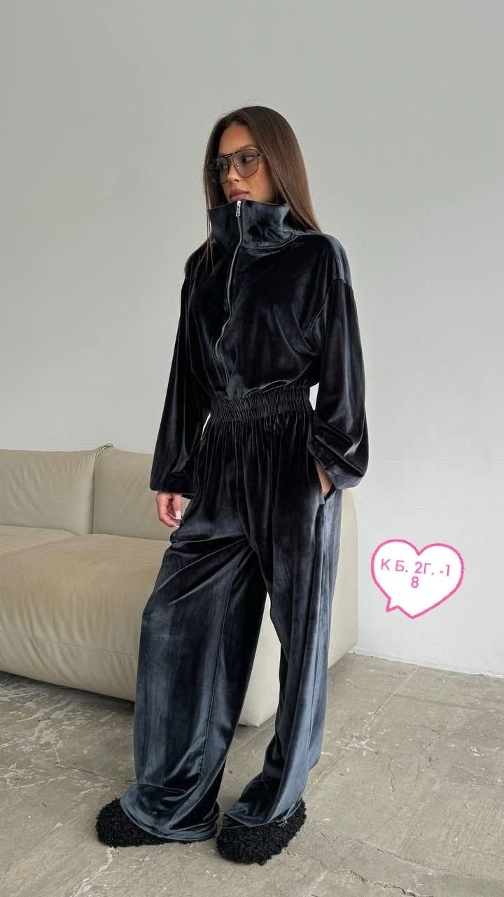 женский велюровый комбинезон 42/48р,велюровый спортивный костюм,велюровый женский комбинезон,велюровый костюм,комбинезон из королевского велюра