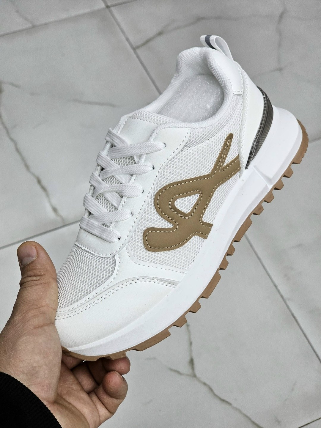 кроссовки женскиe,кроссовки для женщин,,кроссовки модные,кроссовки эко