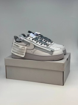 Кроссовки
