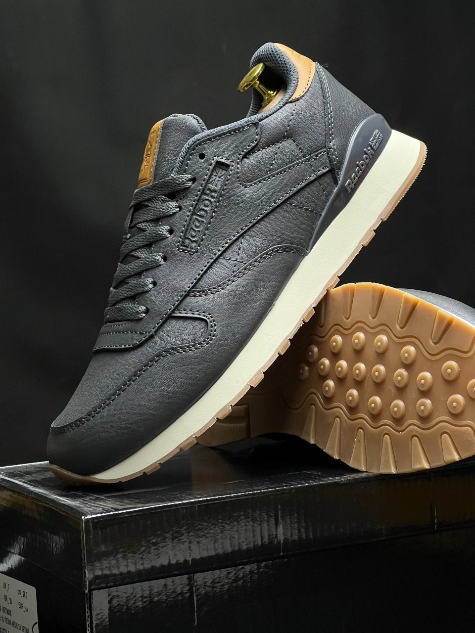 кроссовки reebok мужские кожаные коричневые,кроссовки мужские reebok classic,reebok classic leather,мужские кроссовки reebok classic leather,кроссовки reebok