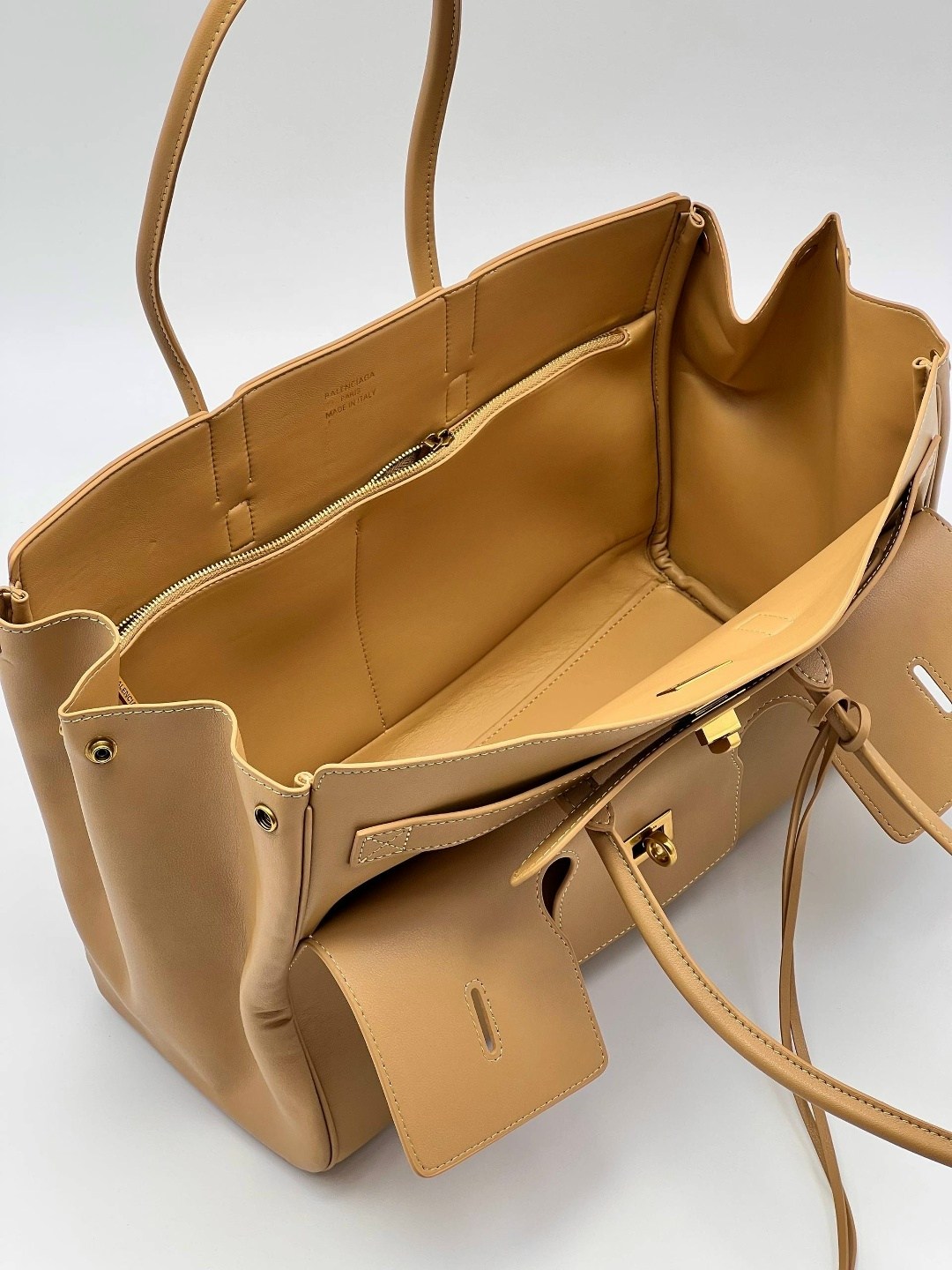 balenciaga сумка,сумка женская balenciaga,bel air средняя универсальная сумка balenciaga,сумка натуральная кожа balenciaga,сумка натуральная кожа 30-25 см реплика balenciaga