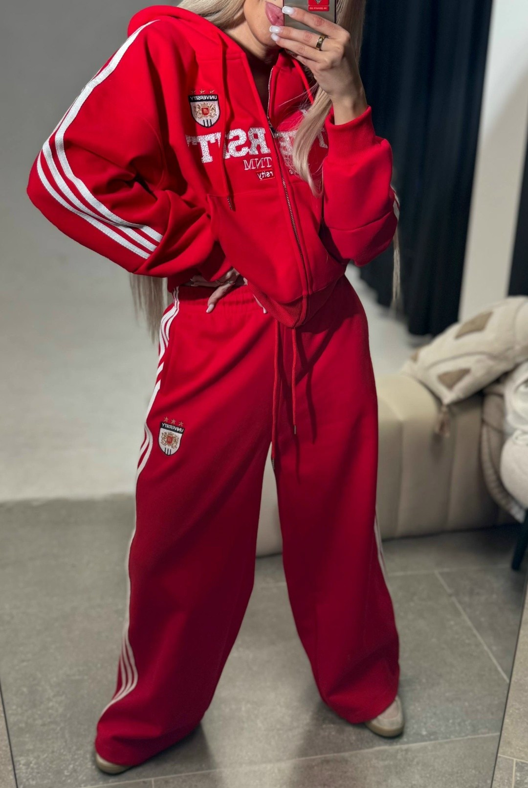 loro piana женский красный костюм,спортивный костюм женский,костюм спортивный,женский красный костюм miu miu,красные спортивные костюмы