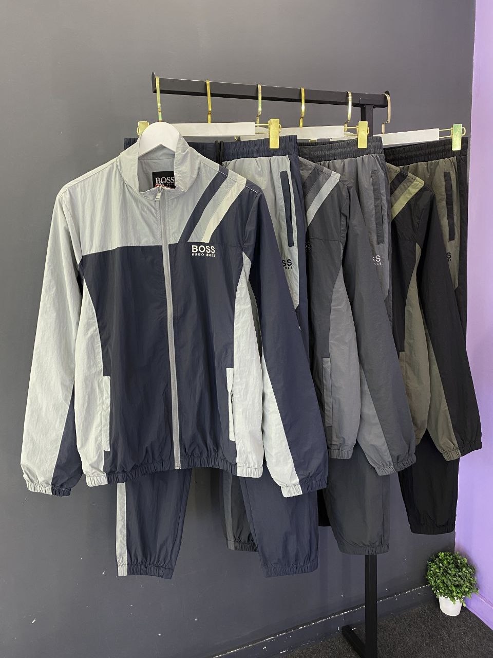 спортивный костюм hugo boss,спортивный костюм boss,мужской спортивный костюм,спортивный костюм,повседневный спортивный костюм