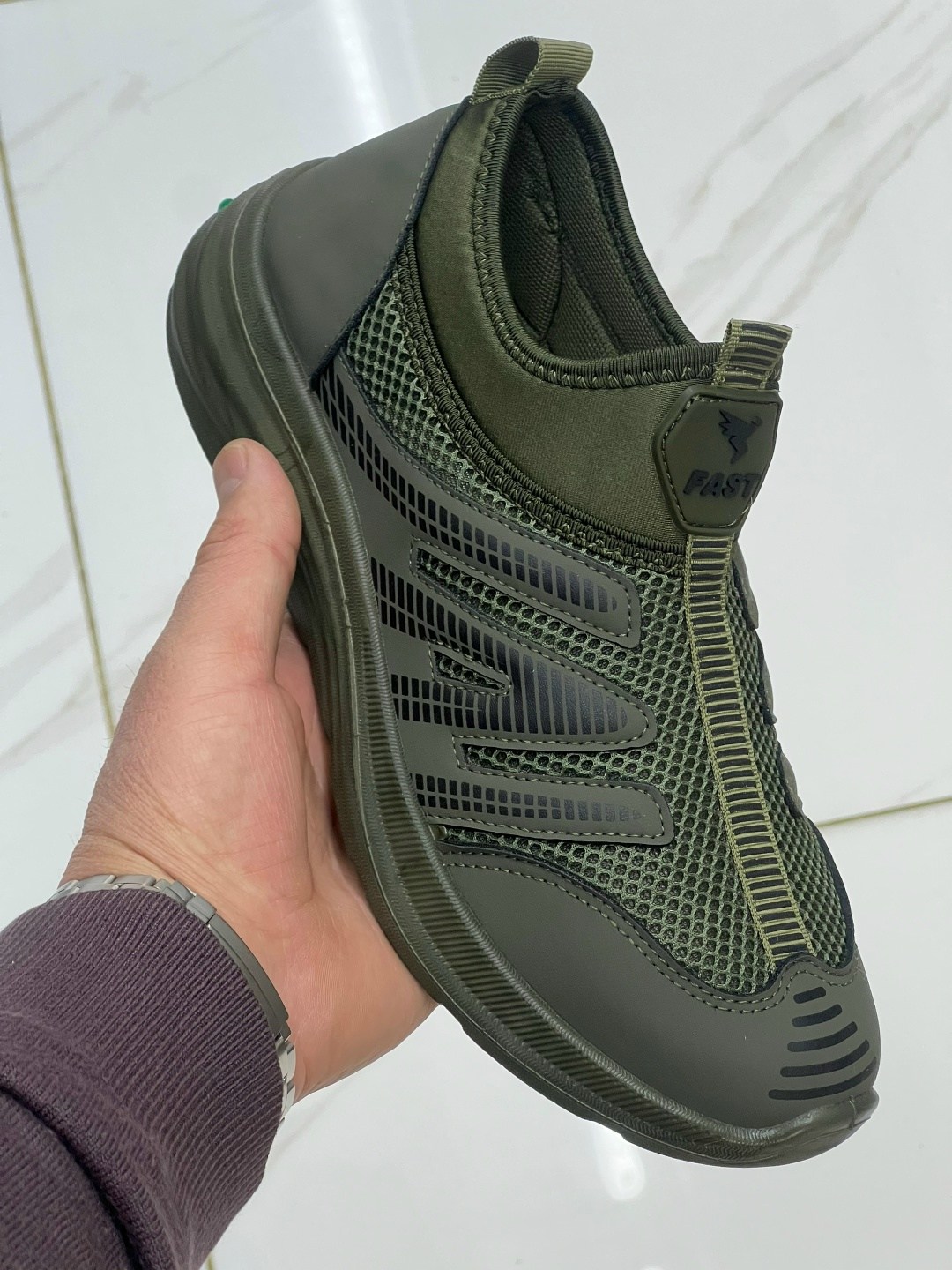 кроссовки адидас без шнурков мужские,мужские кроссовки,кроссовки,кроссовки мужские летни,спортивная