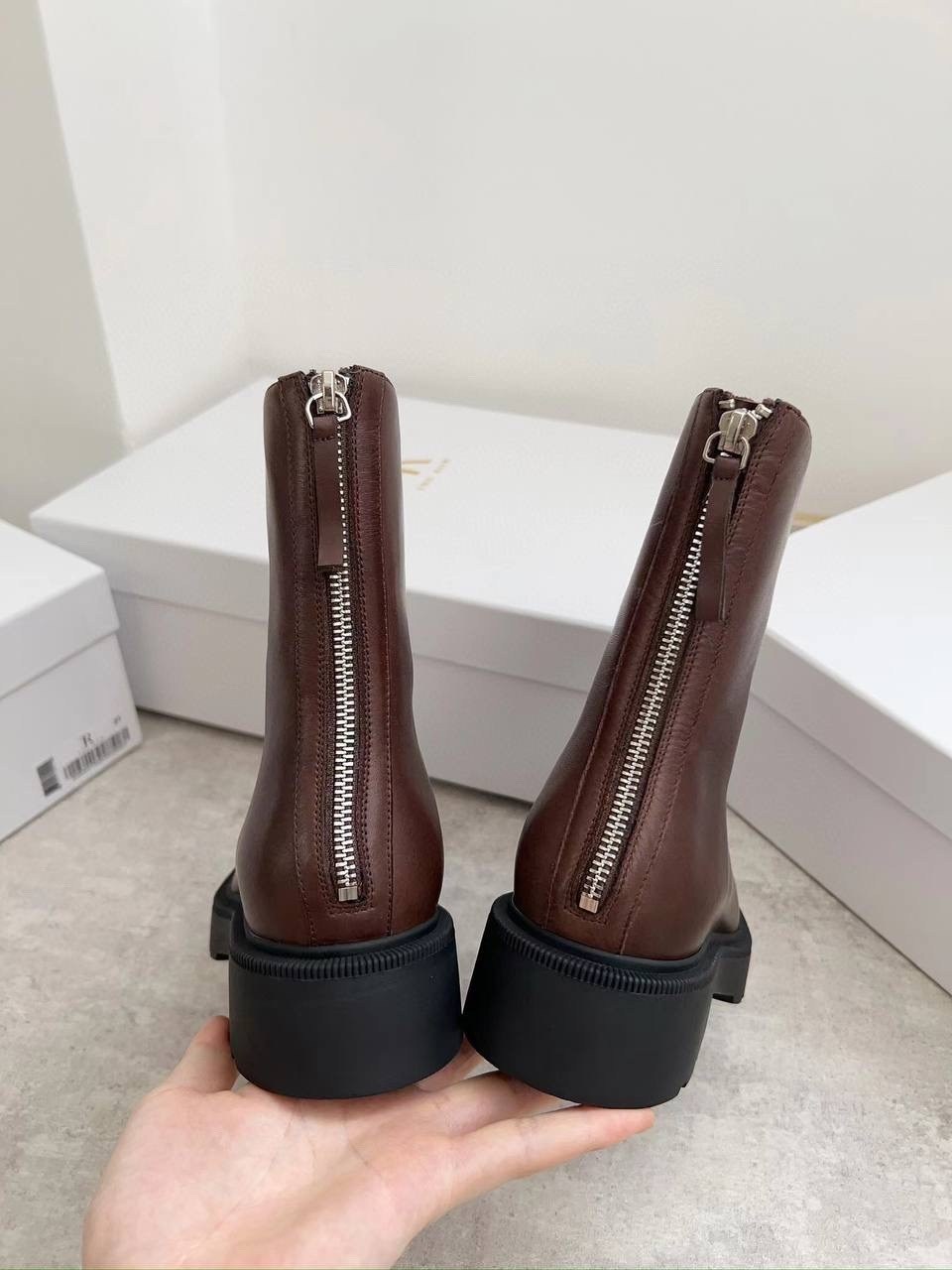 ,ботинки женские celine,сапоги celine,ботинки celine,боттега венета ботинки