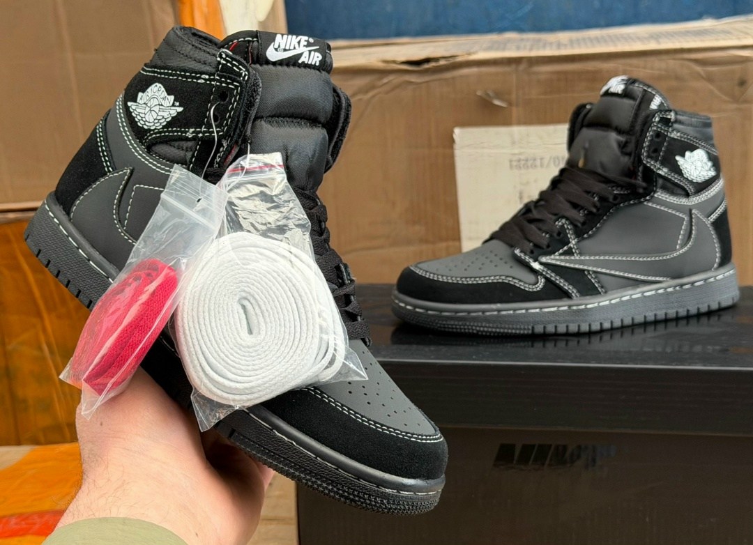 кроссовки nike travis scott x air jordan 1 high black phantom,nike air jordan 1 low travis scott black phantom,кроссовки nike travis scott x air jordan 1,кроссовки nike air jordan 1 x travis scott blа