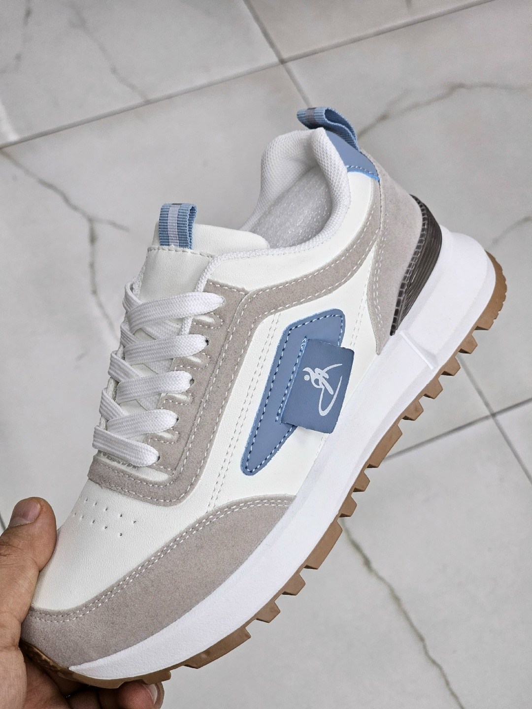 кроссовки женскиe,кроссовки для женщин,,кроссовки модные,кроссовки эко