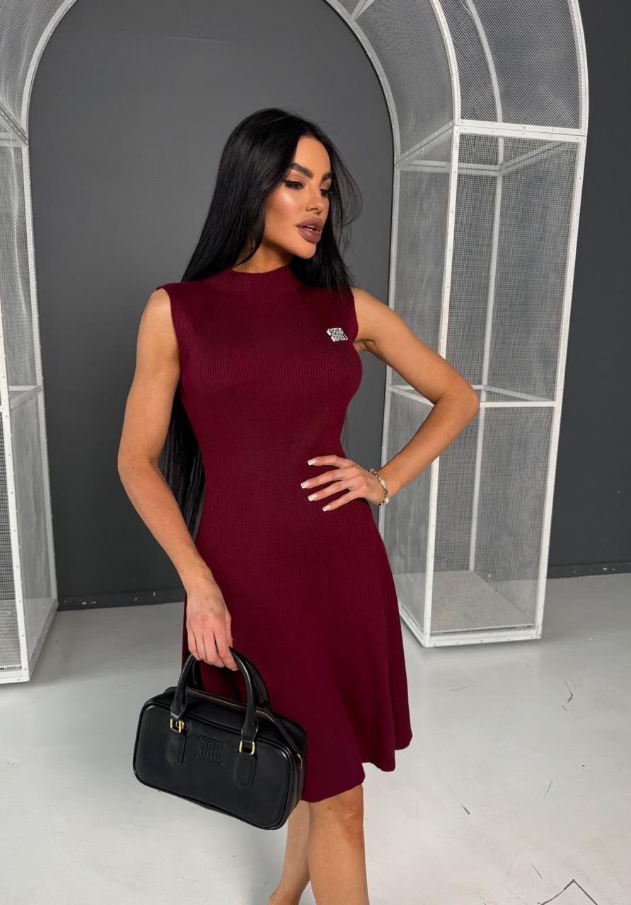 платье женской,модное платье,трикотажное платье,бордовое платье,платье трикотаж
